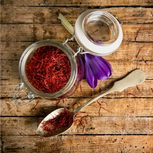 بررسی تفاوت زعفران سرگل، پوشال و نگین