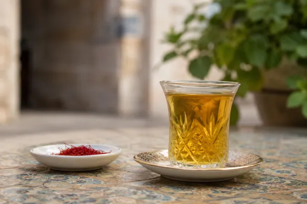 خواص دمنوش زعفران برای معده درد